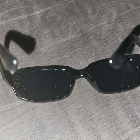 Sunglasses - Picture 3 of 3